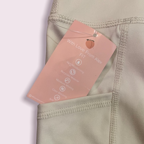 Nude leggings with pockets!! - Picture 6 of 6